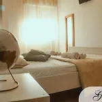 Domus Deianas - 2 Comfortable In 4*