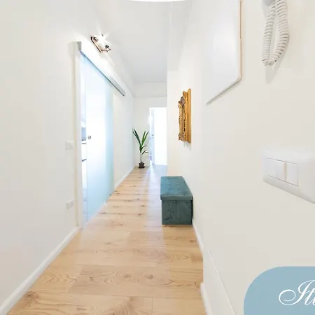 Domus Deianas Two Exclusive Use Apartments In Cagliari 4*