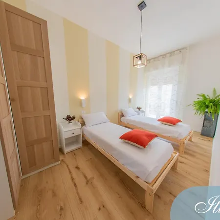 Domus Deianas Two Exclusive Use Apartments In Cagliari