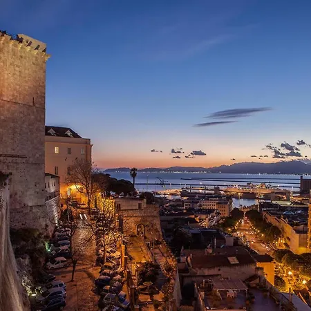 Vendégház Domus Deianas Two Exclusive Use Apartments In Cagliari