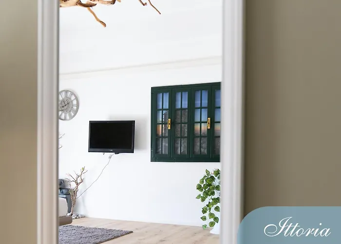 בית הארחה Domus Deianas קליארי