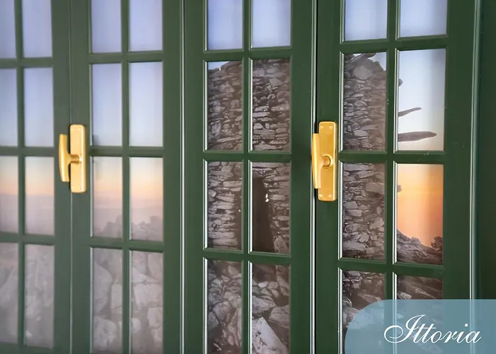 Domus Deianas 4* קליארי