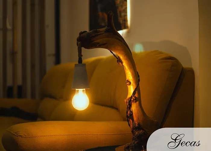 בית הארחה Domus Deianas קליארי