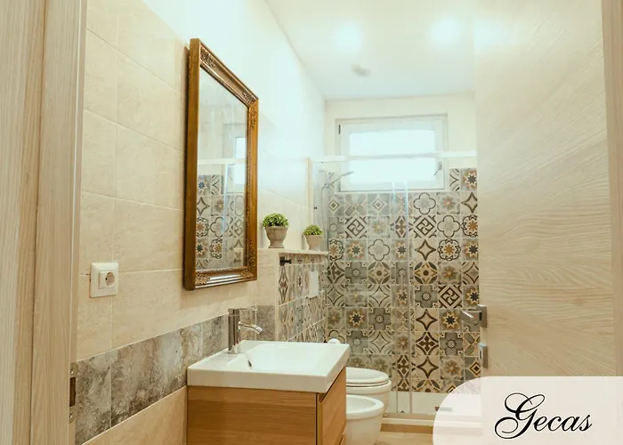 Domus Deianas בית הארחה